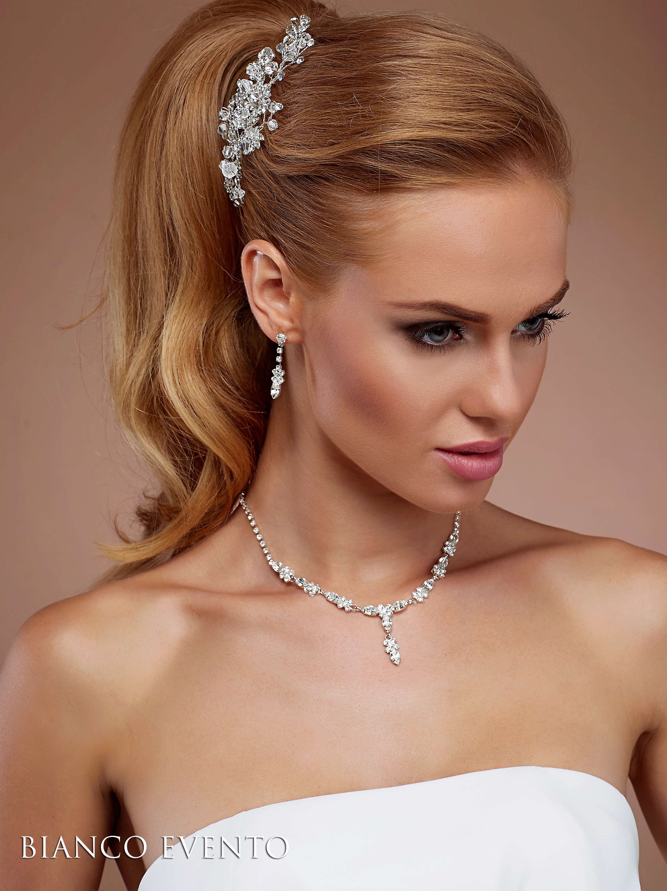 Coiffe strass pour coiffure mariage